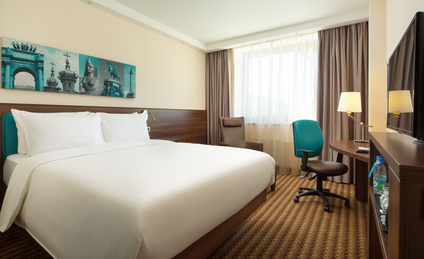 Hampton by Hilton St. Petersburg Expoforum. Туры в Питер из Витебска и Минска