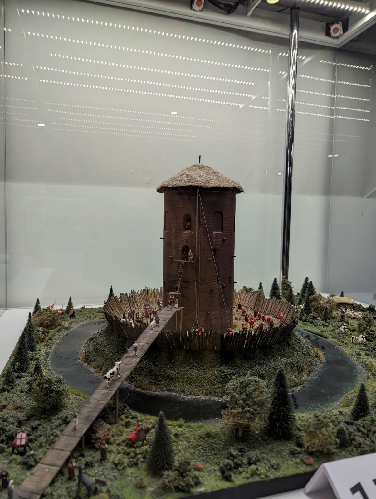 страна мини