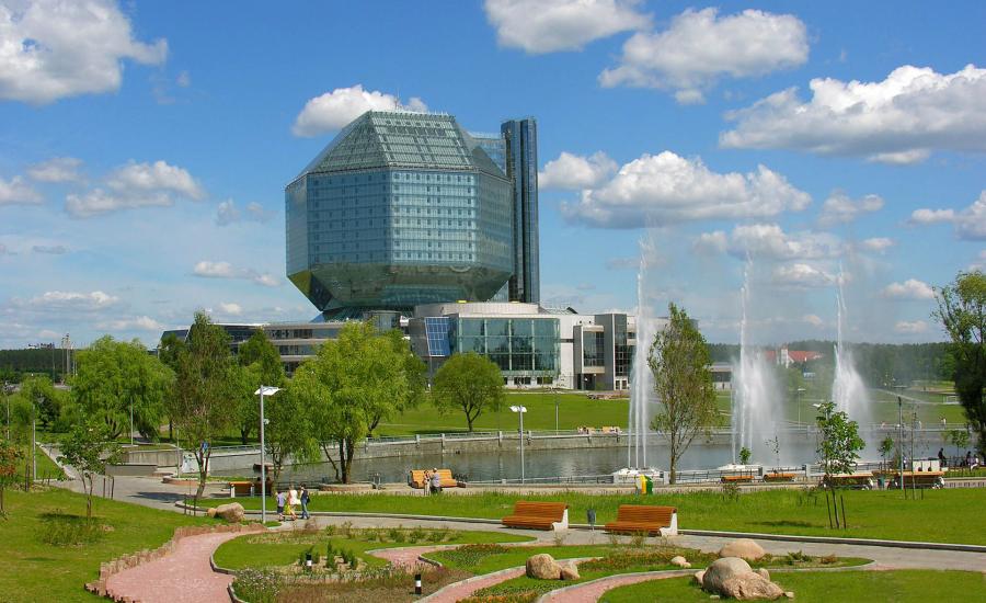 Минск Национальная библиотека экскурсия из Витебска