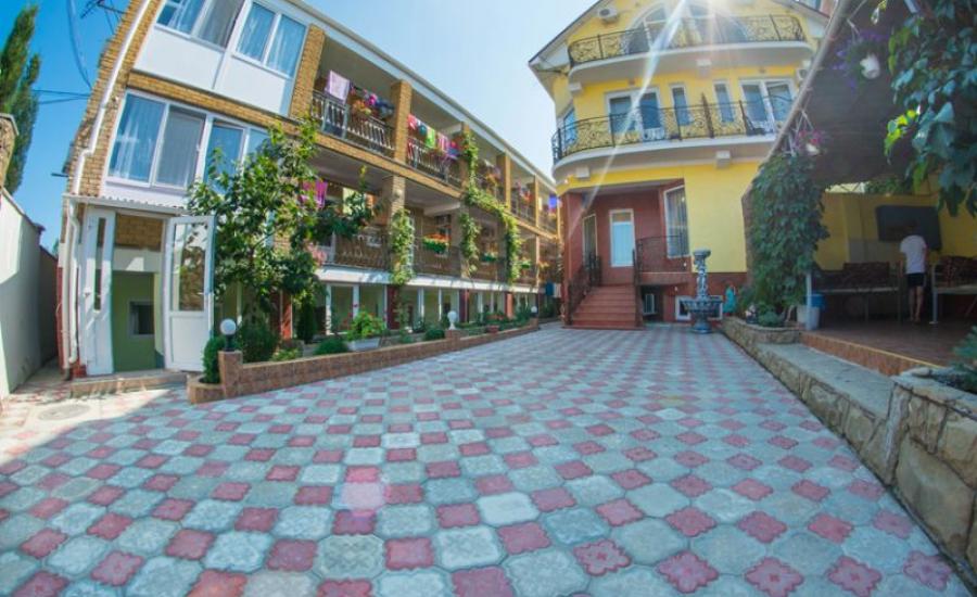 Отдых в Крыму, гостевой дом "В Камелот" из Витебска, Полоцка, Могилева 